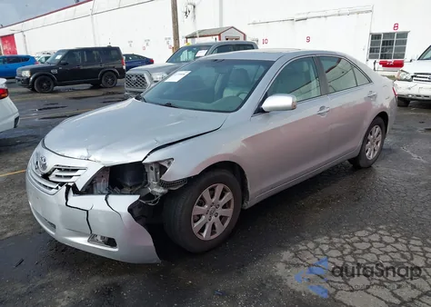 2008 Toyota Camry Xle z USA, uszkodzony, nr VIN 4T1BE46K08U198251